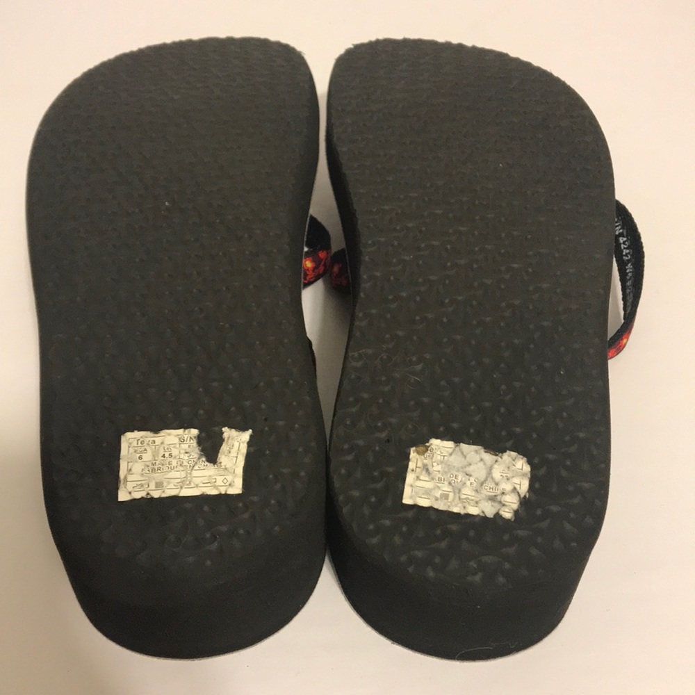 Teva - Picture 4 of 4
